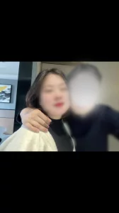 一位比我年长 12 岁、在体制内工作的成熟女性成了我的炮友。